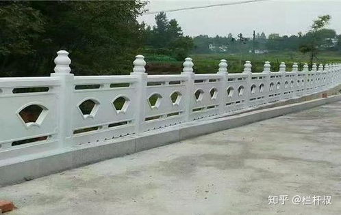 仿木欄桿圖片大全與影響仿木水泥欄桿價格的關鍵因素解析